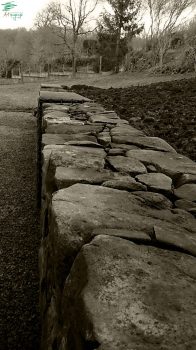 Mur en pierre sèche et Gabions